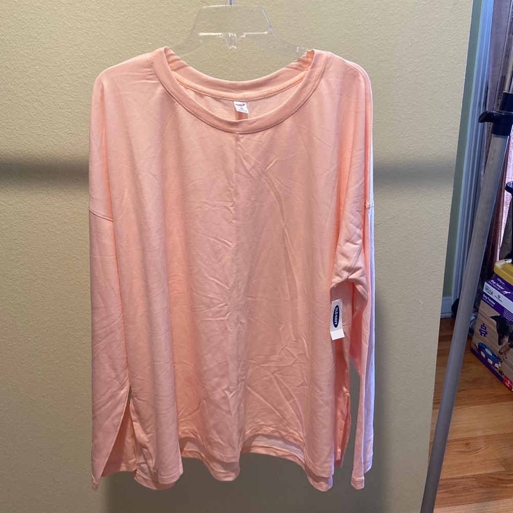 XXL peach/pink color activewear top